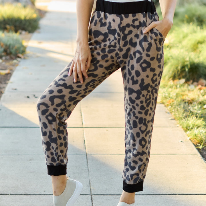 Celeste Design Full Size Leopard Contrast Sweatpants